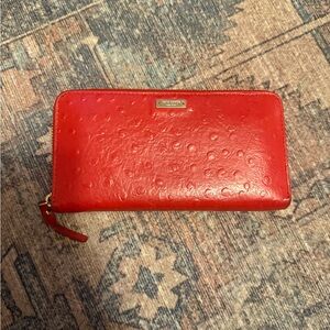 KATE SPADE NEW YORK Red Pebbled Leather Zip-Around Wallet 3 Interior
Sections
